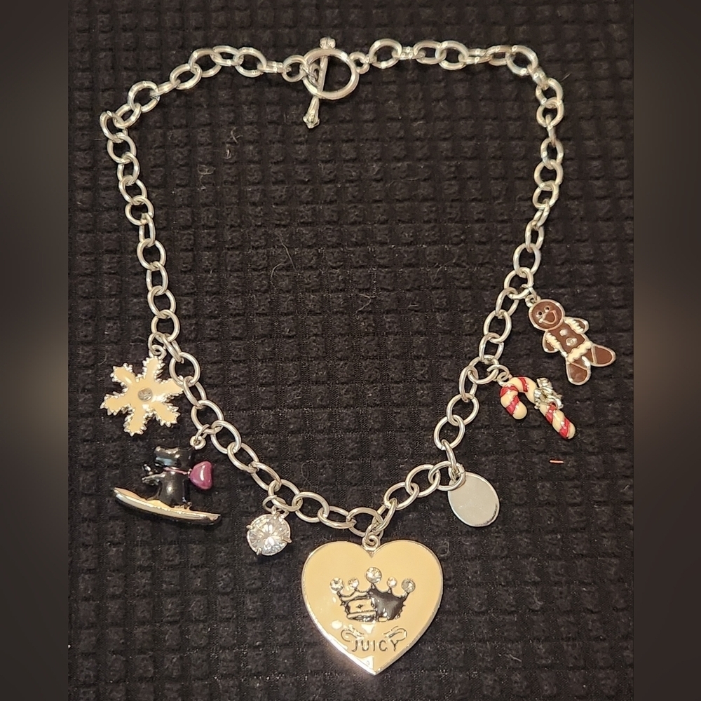 2009 Juicy Couture Silver Chainβ Necklace Charms Holiday Winter